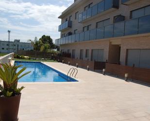 Piscina de Planta baixa en venda en Deltebre amb Aire condicionat, Calefacció i Jardí privat