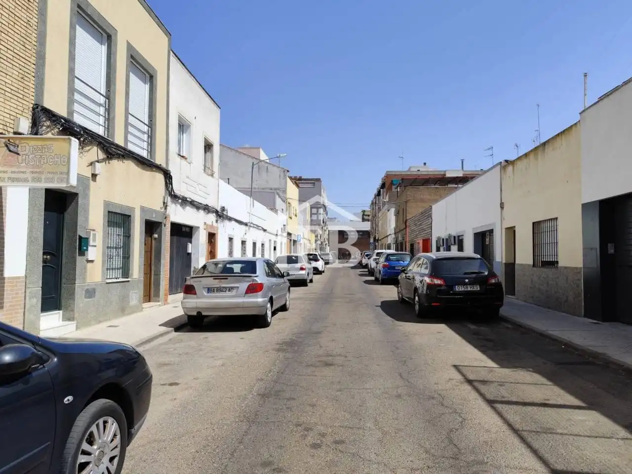 Vista exterior de Casa o xalet en venda en Badajoz amb Aire condicionat, Calefacció i Jardí privat