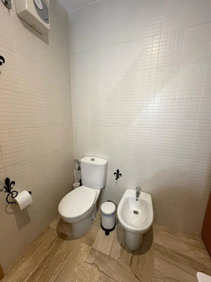 Bathroom of Apartments for rent in Chiclana de la Frontera  with Air Conditioner and Private garden