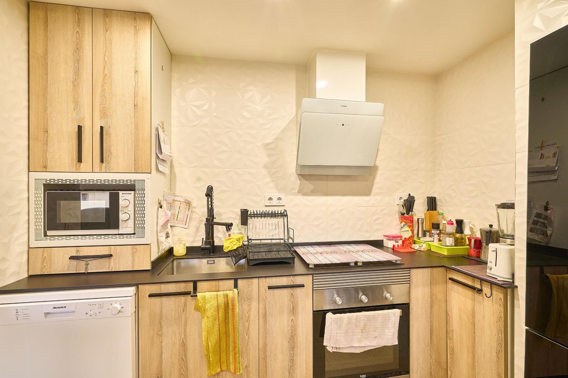 Kitchen of Flat for sale in El Barco de Ávila   with Terrace and Storage room