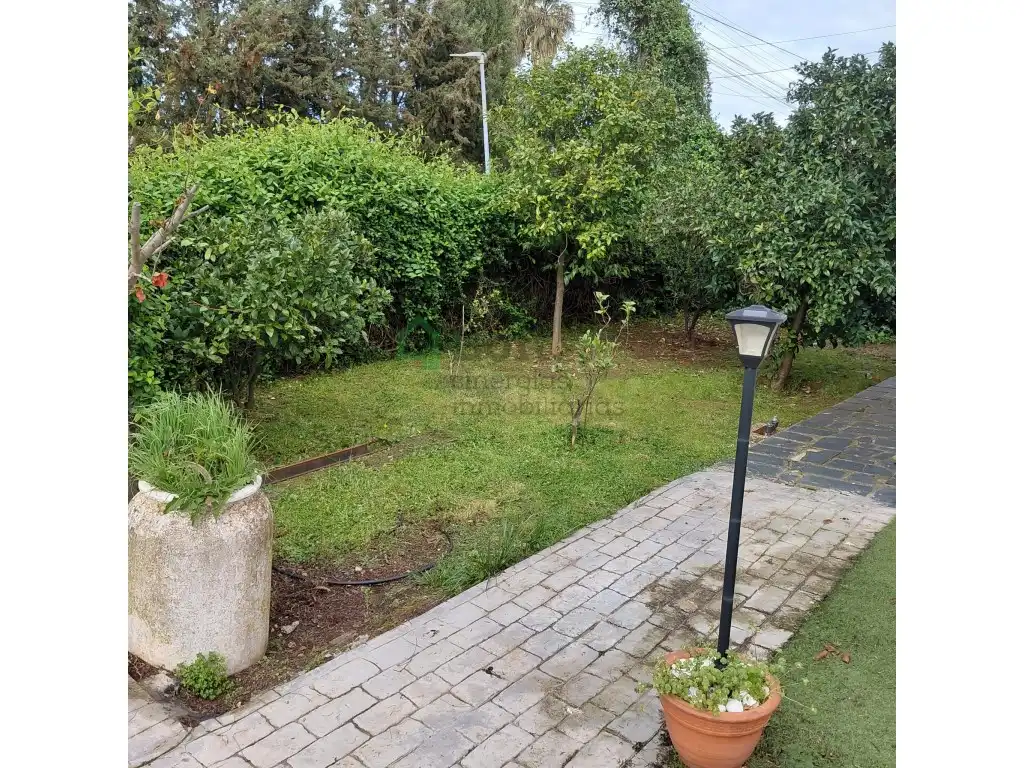 Casa o xalet en venda en Badajoz amb Aire condicionat, Jardí privat i Piscina
