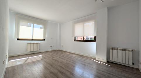 Photo 2 of Flat to rent in Calle Valle del Silencio, Valdezarza, Madrid