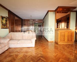 Living room of Attic for sale in  Barcelona Capital  with Air Conditioner, Heating and Parquet flooring