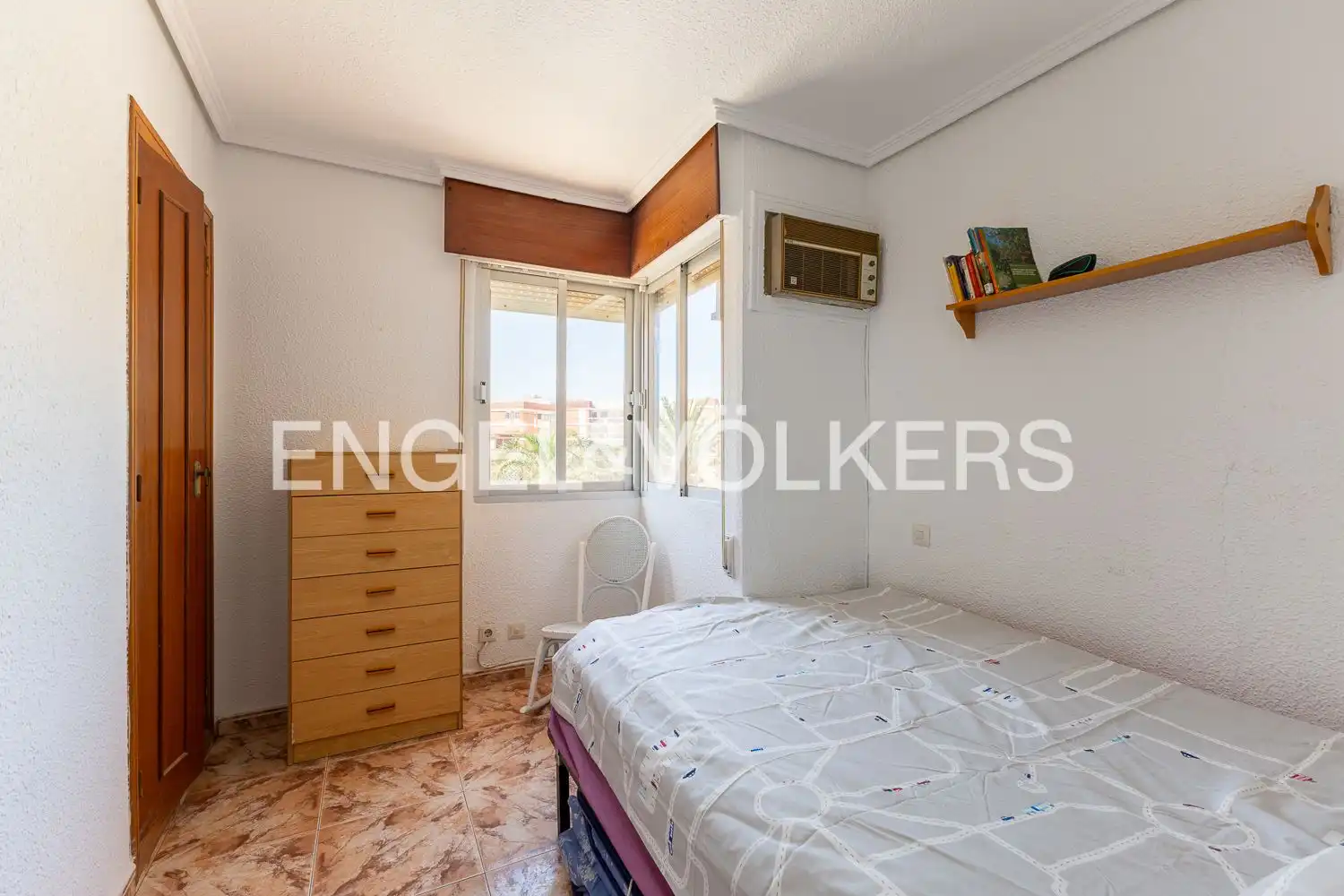 Habitación de Piso de alquiler en Cullera con Aire acondicionado, Calefacción y Terraza