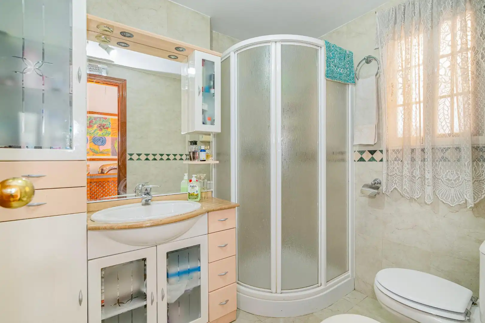 Baño de Casa adosada en venta en Granada con Aire acondicionado y Calefacción