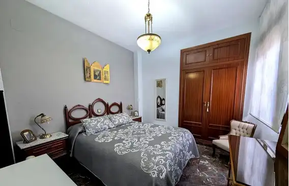 Schlafzimmer von Wohnung zum Verkauf in Linares mit Klimaanlage, Heizung und Balkon