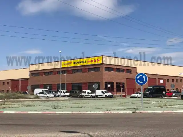 Industriegebäude zur Miete in Crevillent