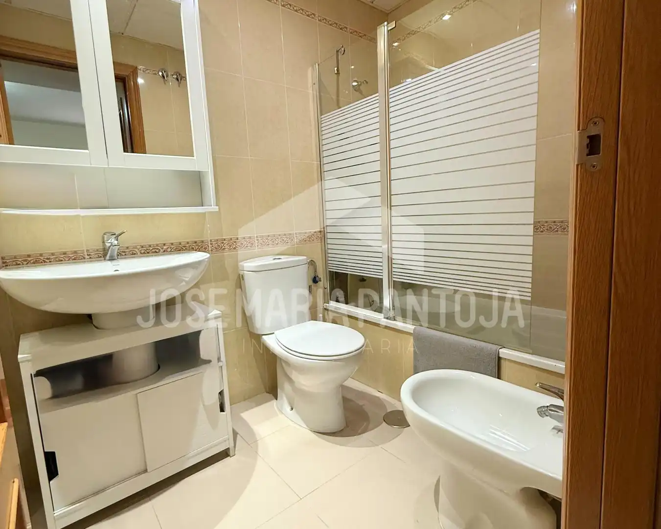 Bathroom of Flat for sale in Jerez de la Frontera  with Air Conditioner and Furnished