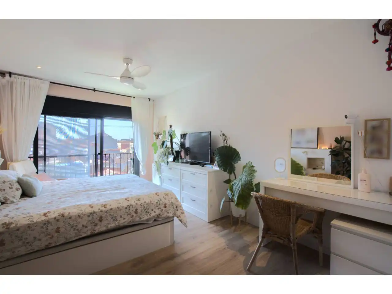 Habitación de Dúplex en venta en Terrassa con Aire acondicionado, Calefacción y Parquet