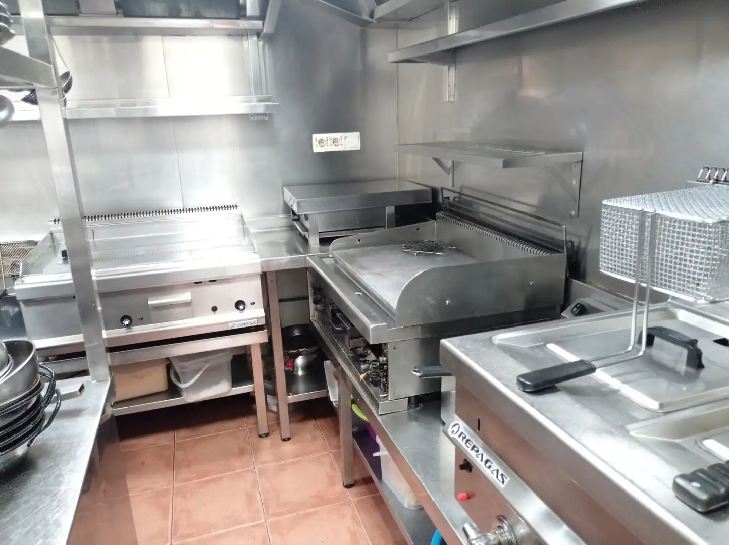 Kitchen of Commercial properties for sale in Piélagos