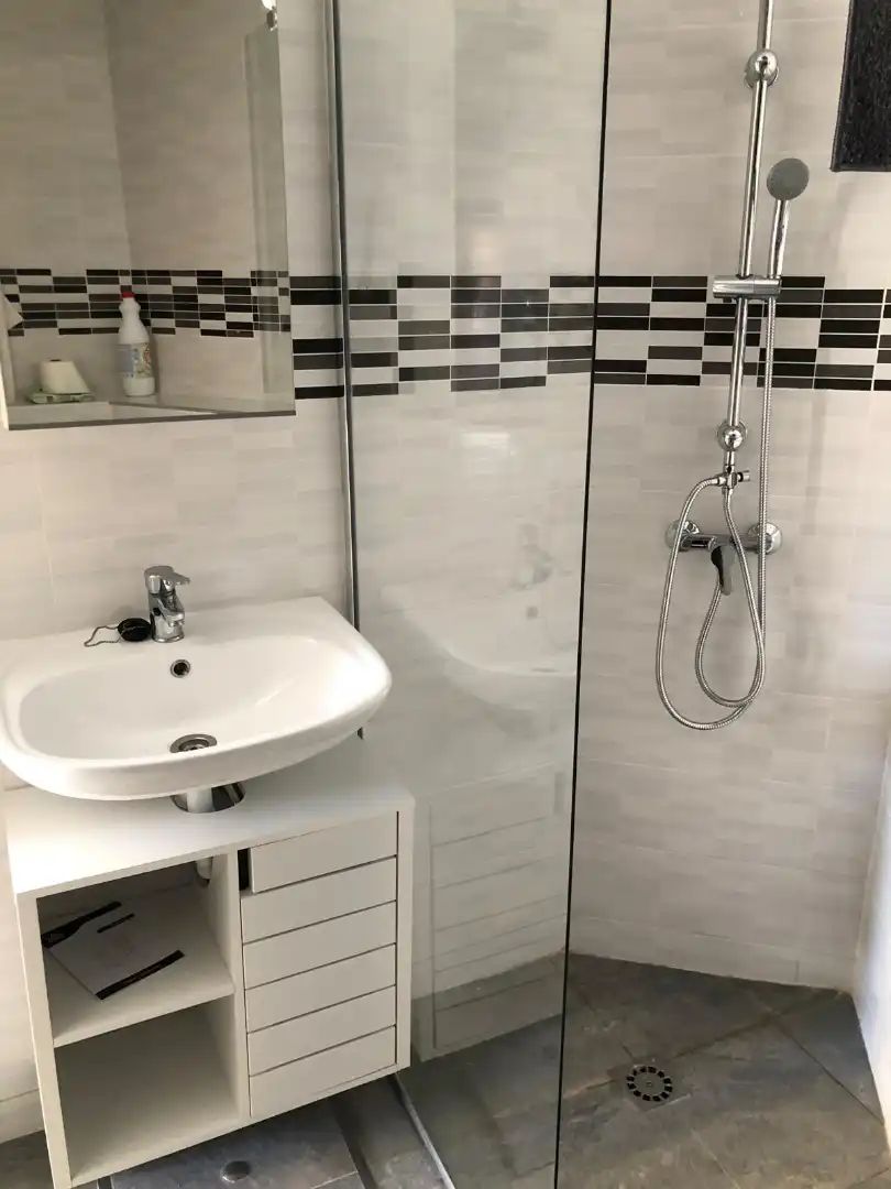 Bathroom of Study for sale in Sevilla  with Air Conditioner, Furnished and Oven