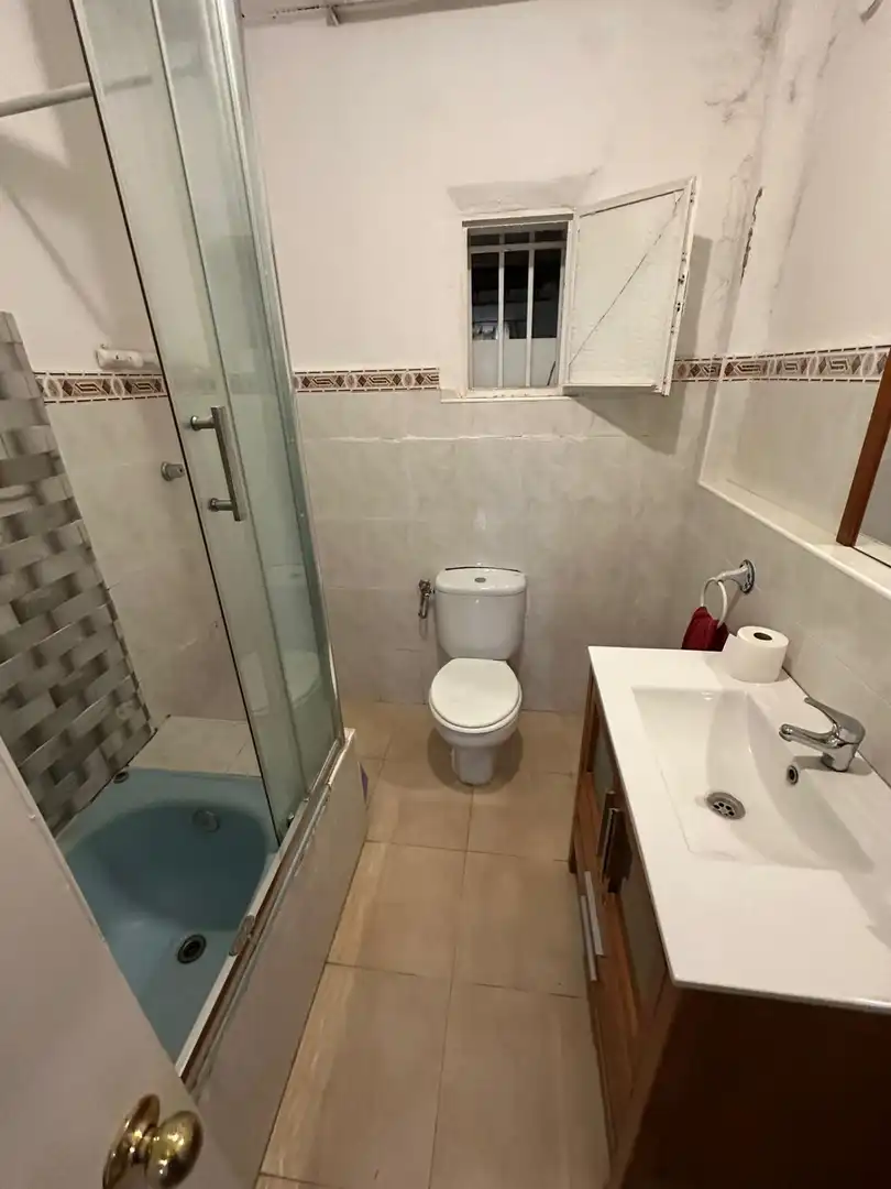 Badezimmer von Country house zum Verkauf in Almodóvar del Río mit Abstellraum