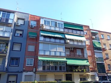Piso en venta en Calle Ávila