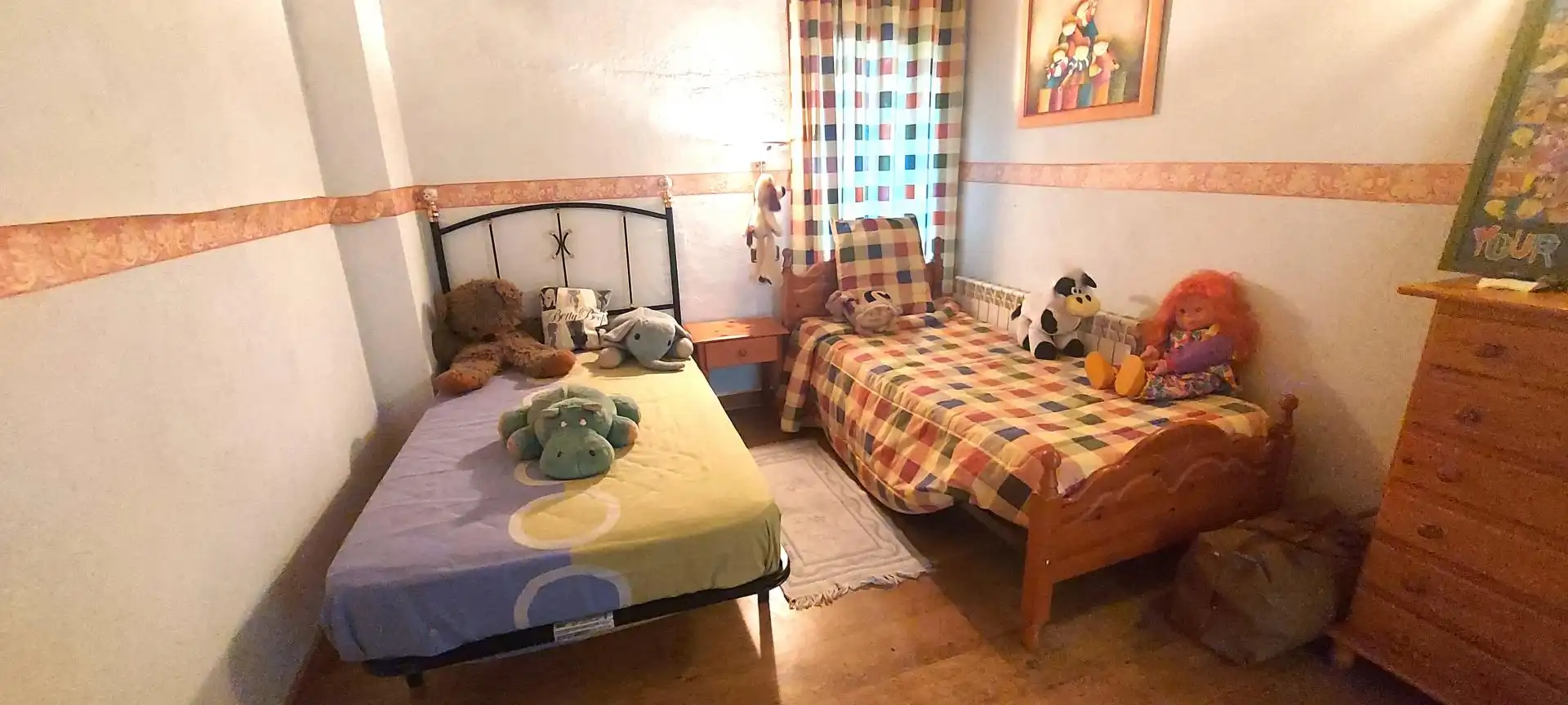 Dormitori de Casa o xalet en venda en La Seu d'Urgell amb Calefacció