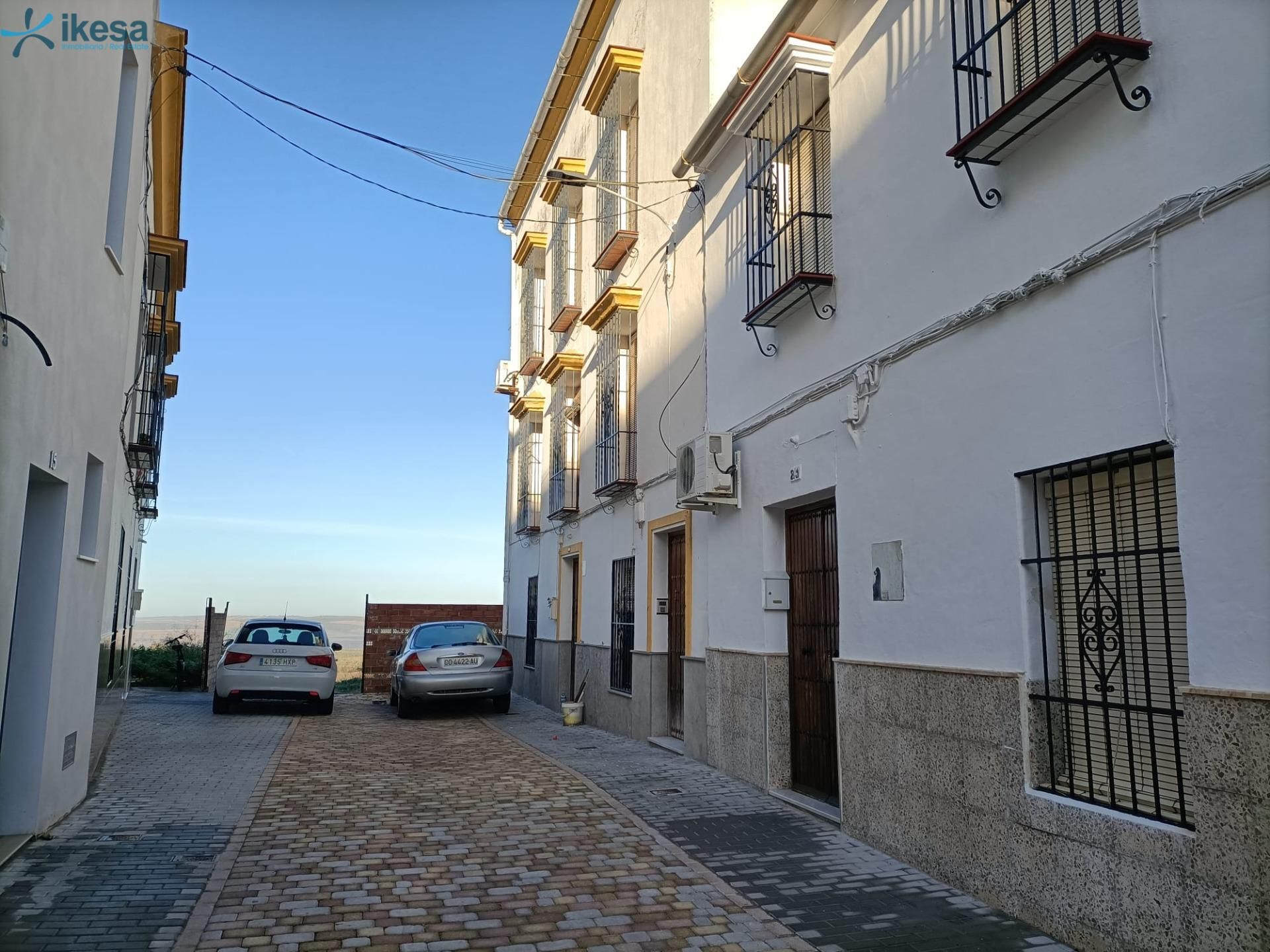 Exterior view of Duplex for sale in La Rambla  with Terrace, Storage room and Balcony