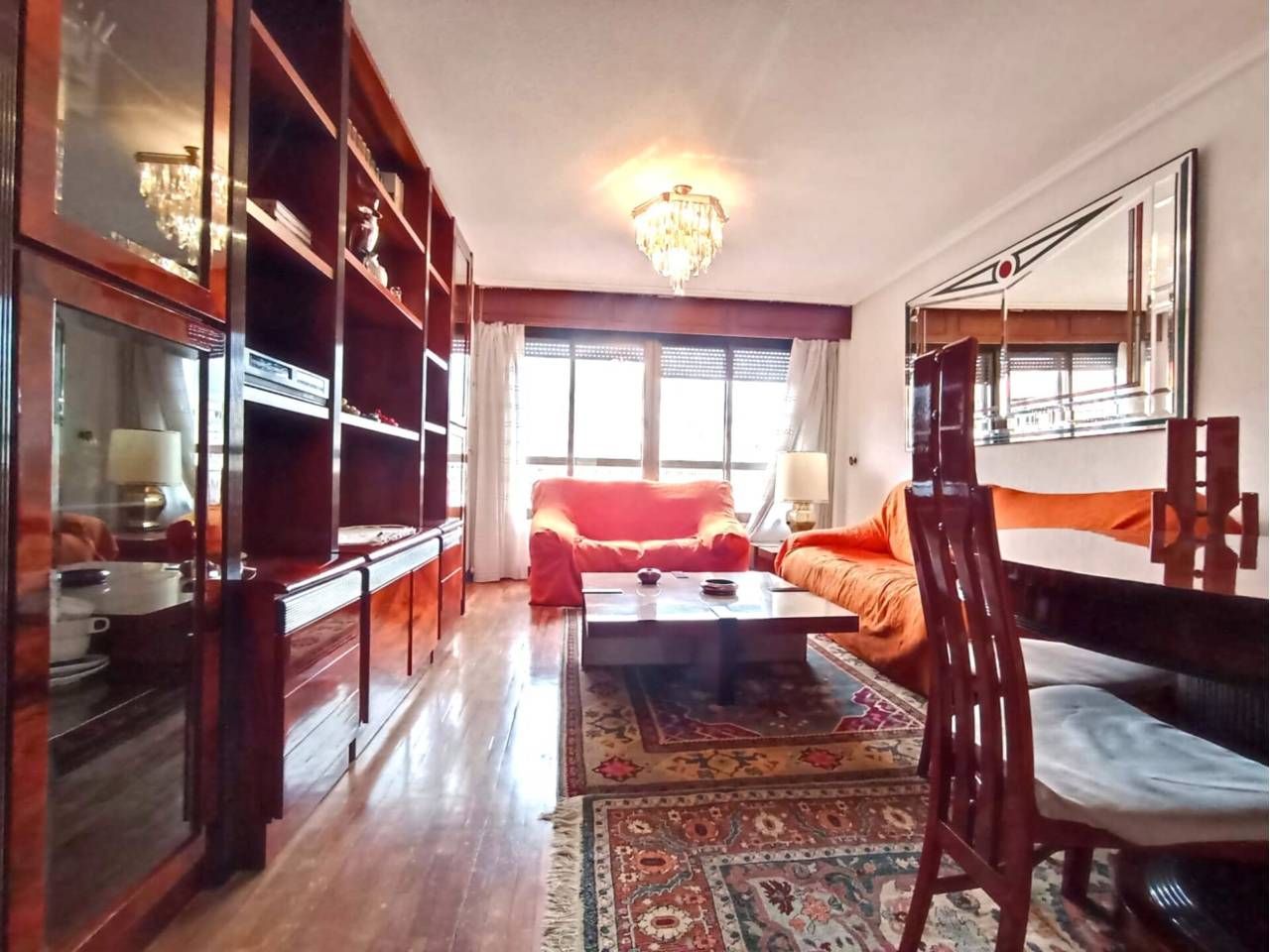 Sala de estar de Piso en venta en Burgos Capital con Calefacción, Parquet y Terraza