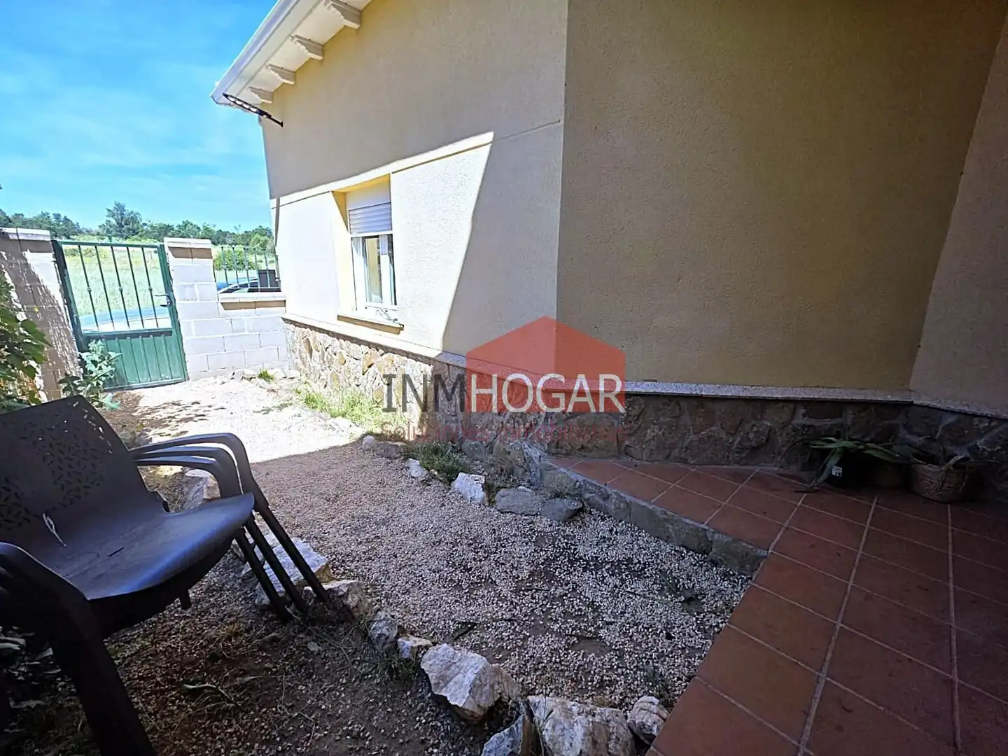 Terrassa de Casa adosada en venda en Mediana de Voltoya amb Calefacció, Jardí privat i Piscina