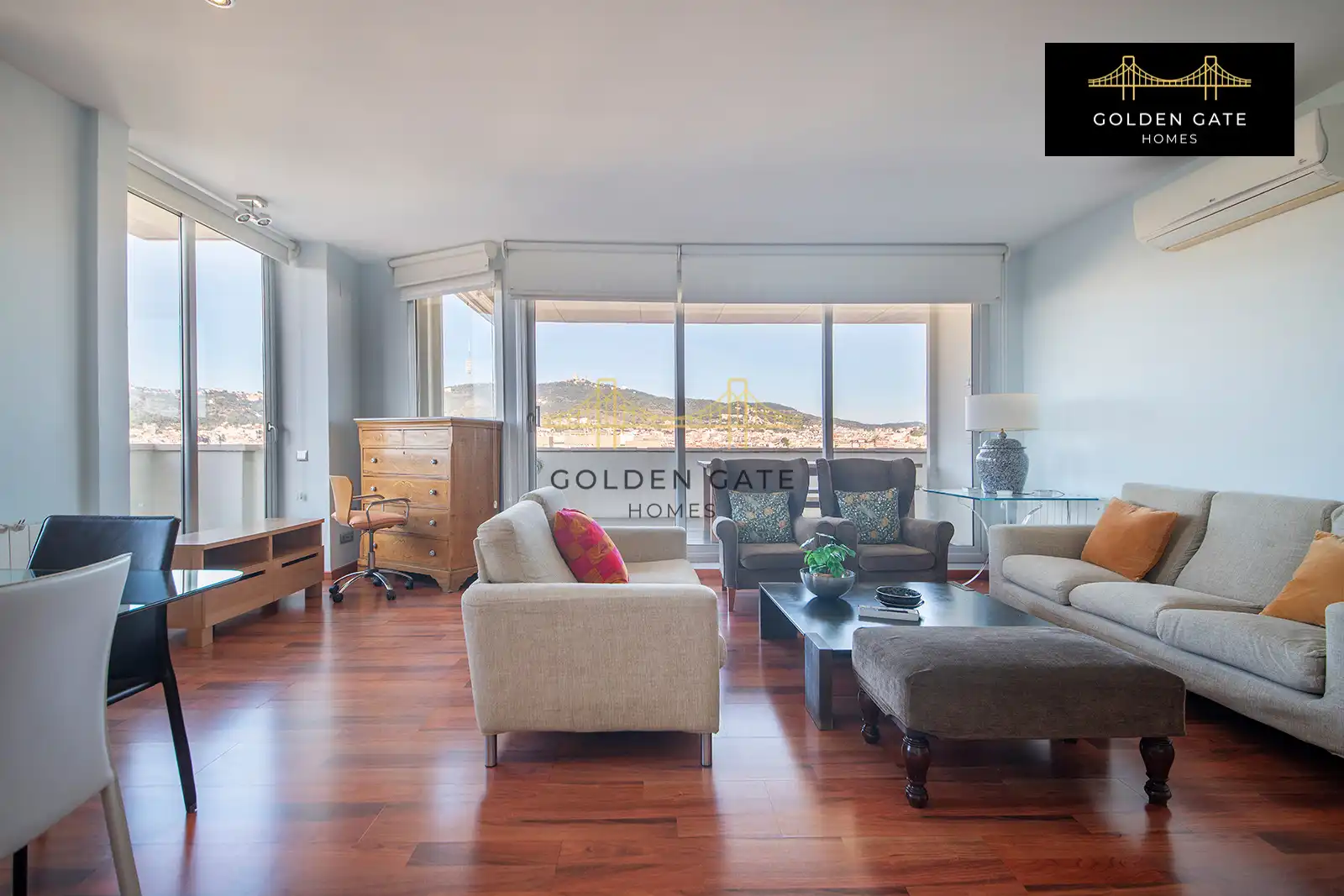 Sala de estar de Piso de alquiler en Barcelona con Aire acondicionado, Calefacción y Parquet