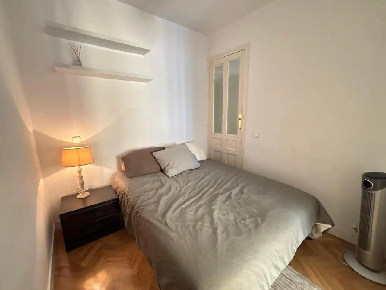 Habitación de Piso de alquiler en Madrid con Aire acondicionado, Terraza y Amueblado