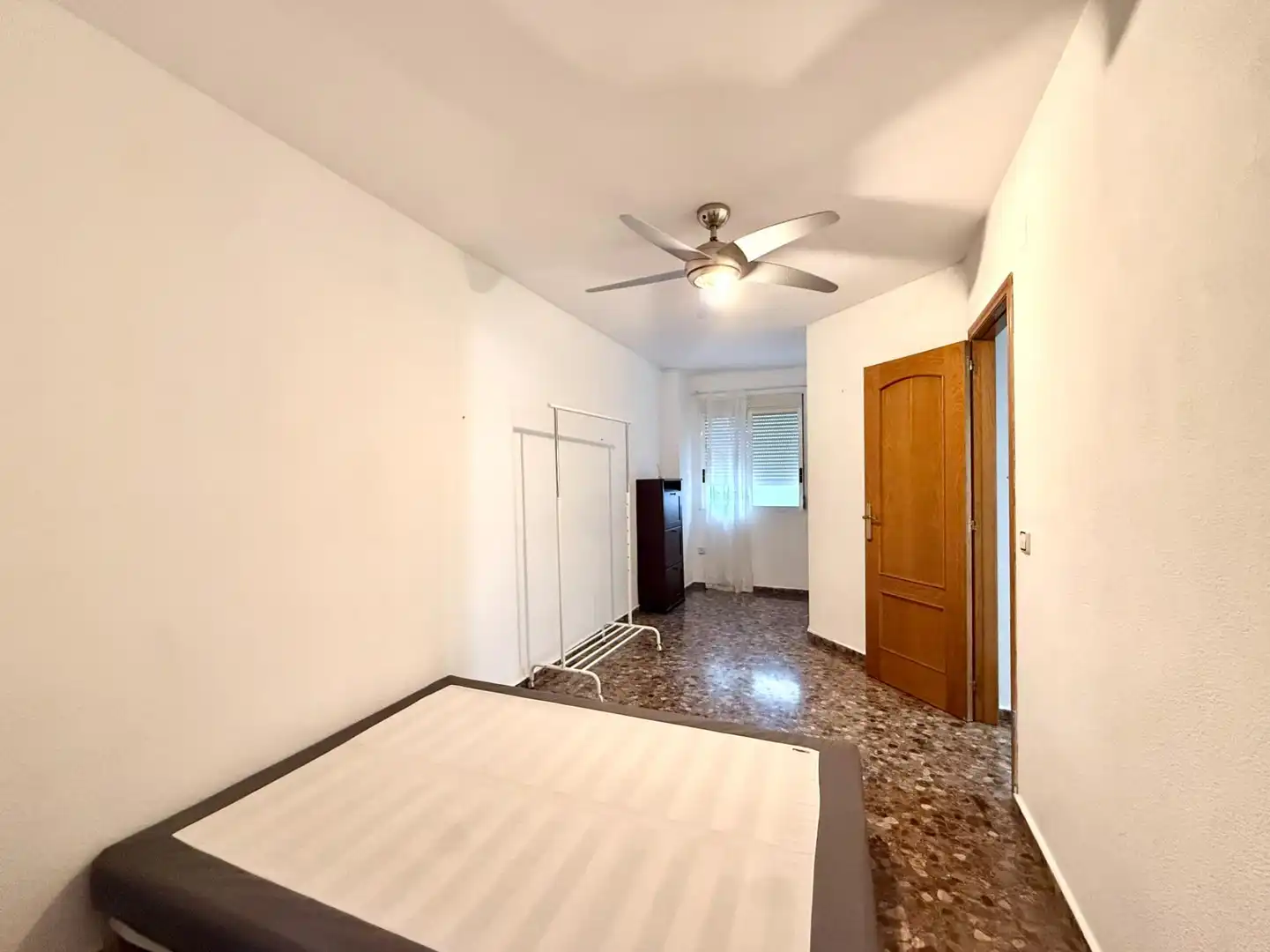Bedroom of Flat for rent in Zona La Ermita