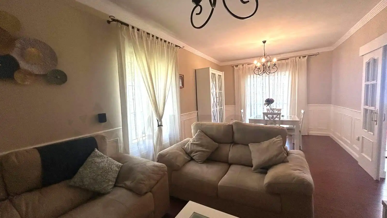 Living room of Houses for rent in Jerez de la Frontera  with Air Conditioner, Private garden and Storage room