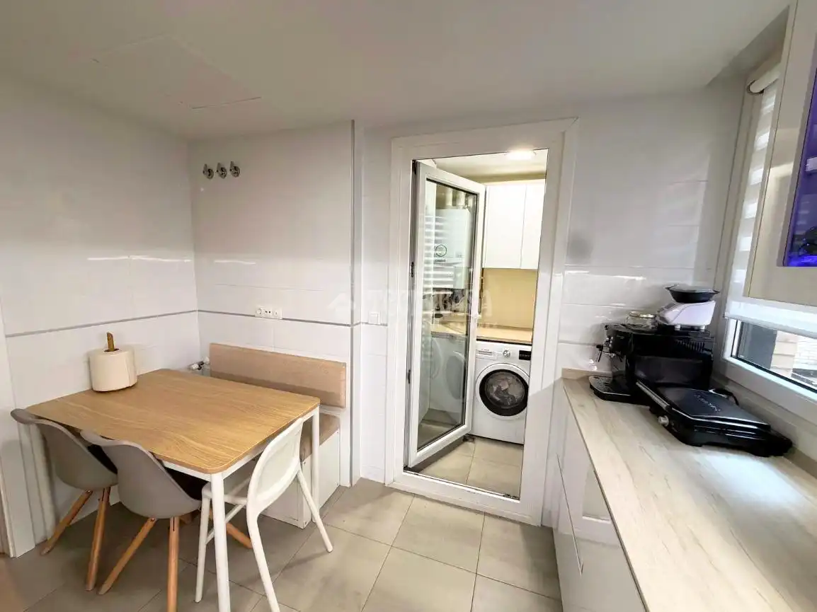Kitchen of Flat for sale in Madrid  with Air Conditioner, Heating and Terrace
