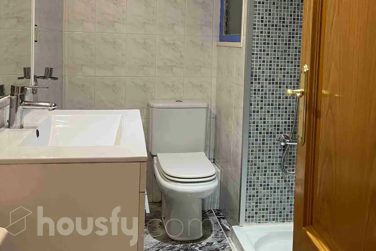 Bathroom of Attic for sale in Santa Margarida de Montbui  with Air Conditioner, Heating and Terrace