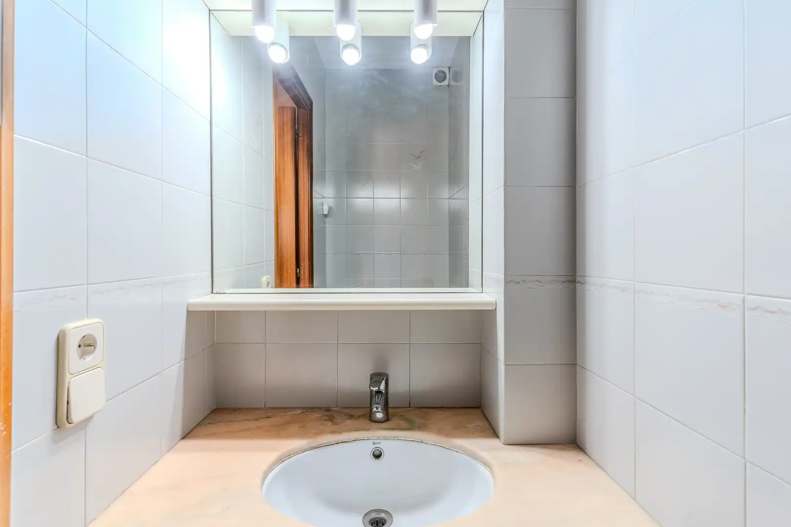 Chalet con terraza en venta en Carrer del Taulí, imagen 36
