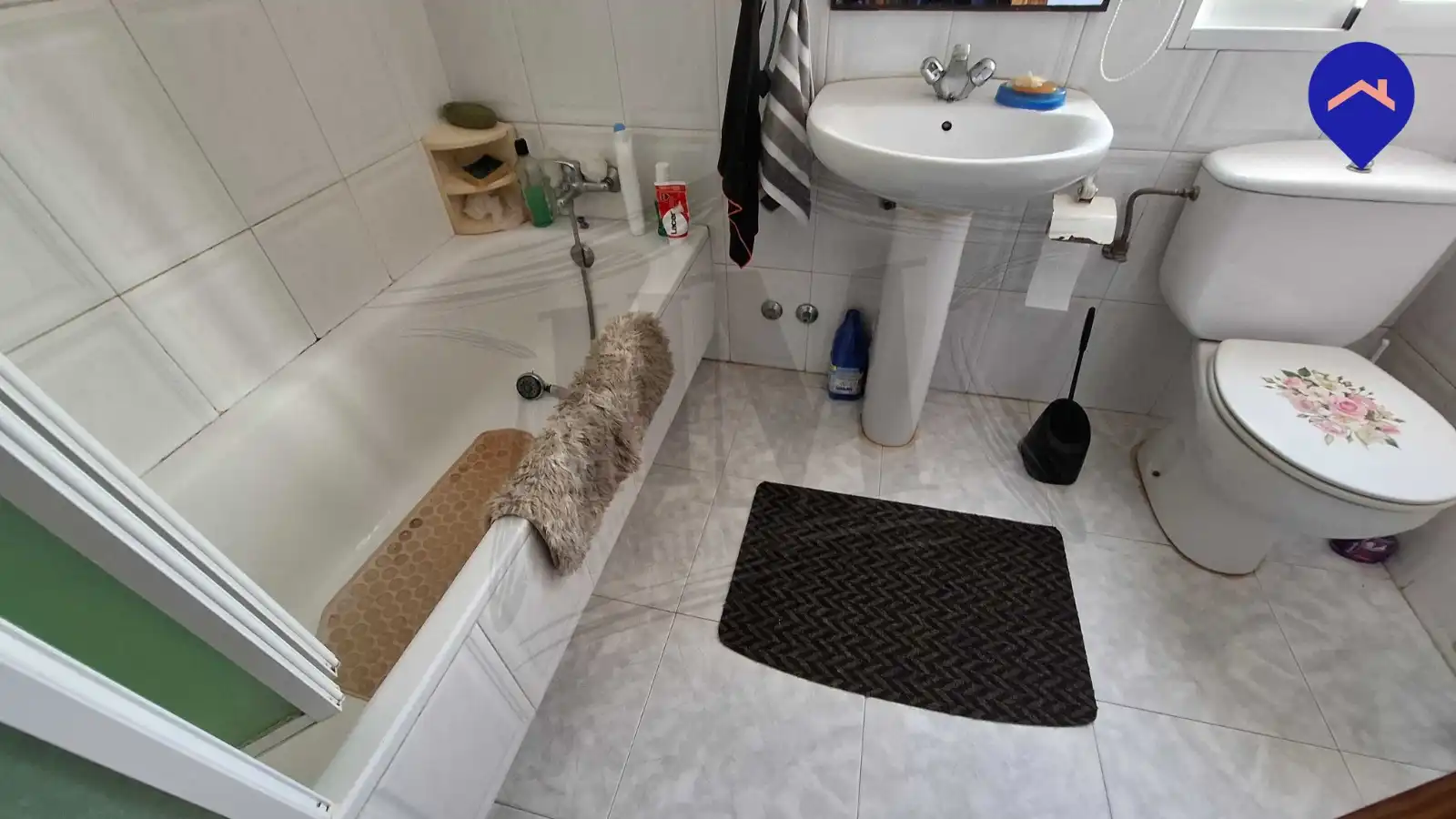 Baño de Casa o chalet en venta en Pioz con Jardín privado, Internet y Alarma