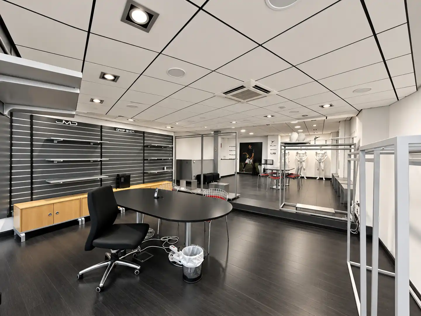 Business premises for sale in Calle Módena 36, imagen 21