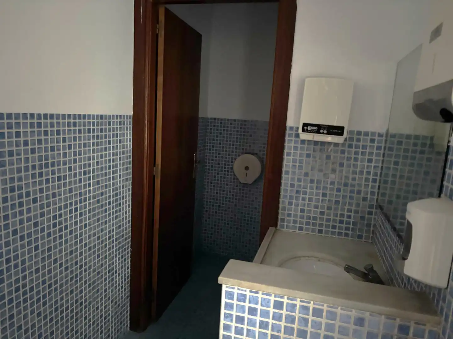 Local comercial en venda a Carrer de Joanot Martorell 9, imagen 8