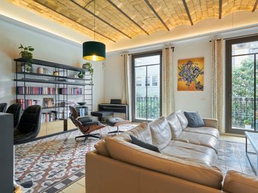 Wohnung mit Balkon zum Verkauf in Carrer de Casp