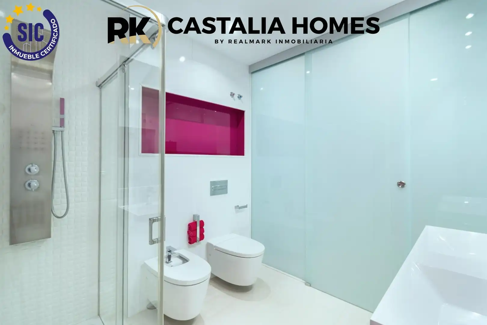 Badezimmer von Einfamilien-Reihenhaus zum Verkauf in Castellón de la Plana / Castelló de la Plana mit Klimaanlage, Privatgarten und Terrasse
