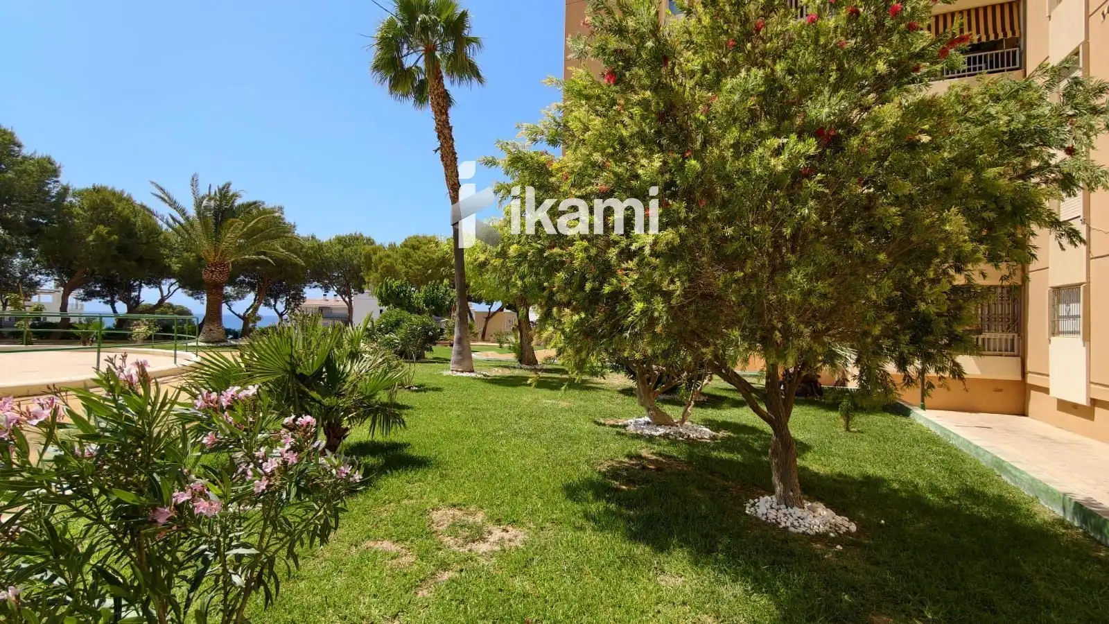 Garten von Wohnung zum Verkauf in Villajoyosa / La Vila Joiosa mit Terrasse, Schwimmbad und Gemeinschaftspool