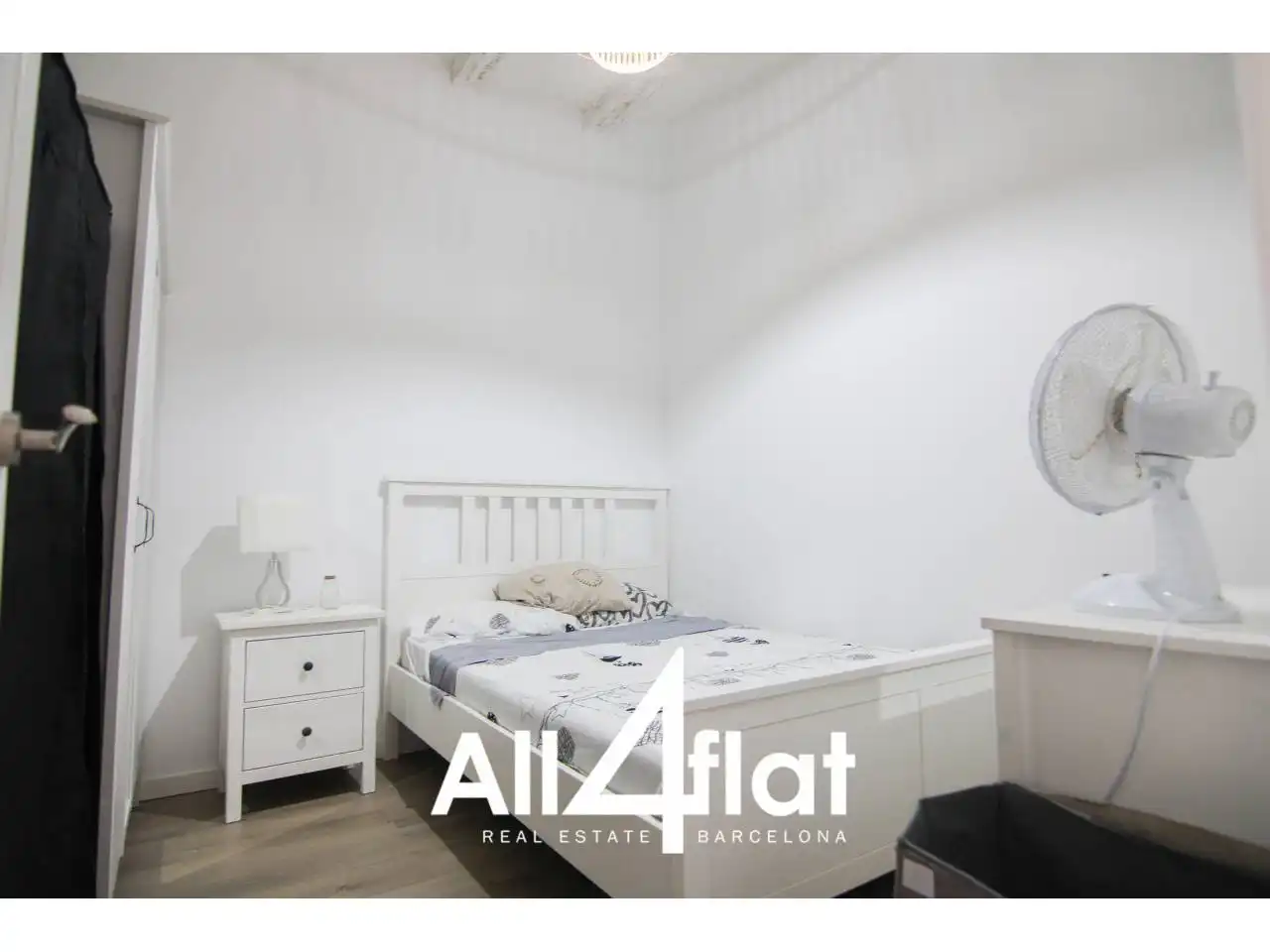 Flat with terrace for sale in Calle Blai, imagen 9