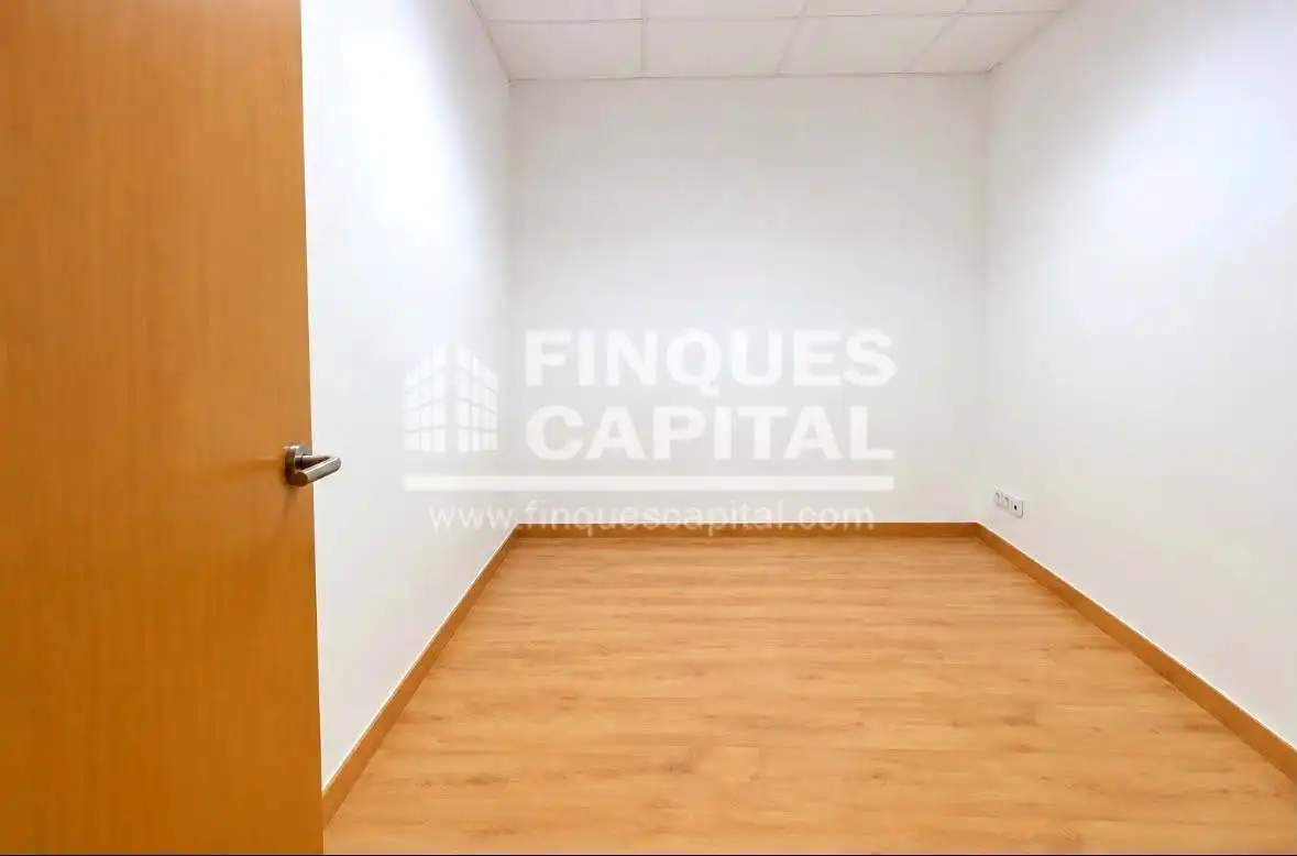 Business premises for sale in Nou Eixample Sud, imagen 4