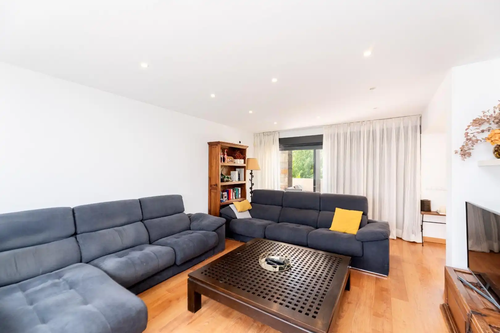 Sala de estar de Casa o chalet en venta en El Boalo - Cerceda – Mataelpino con Calefacción, Terraza y Piscina