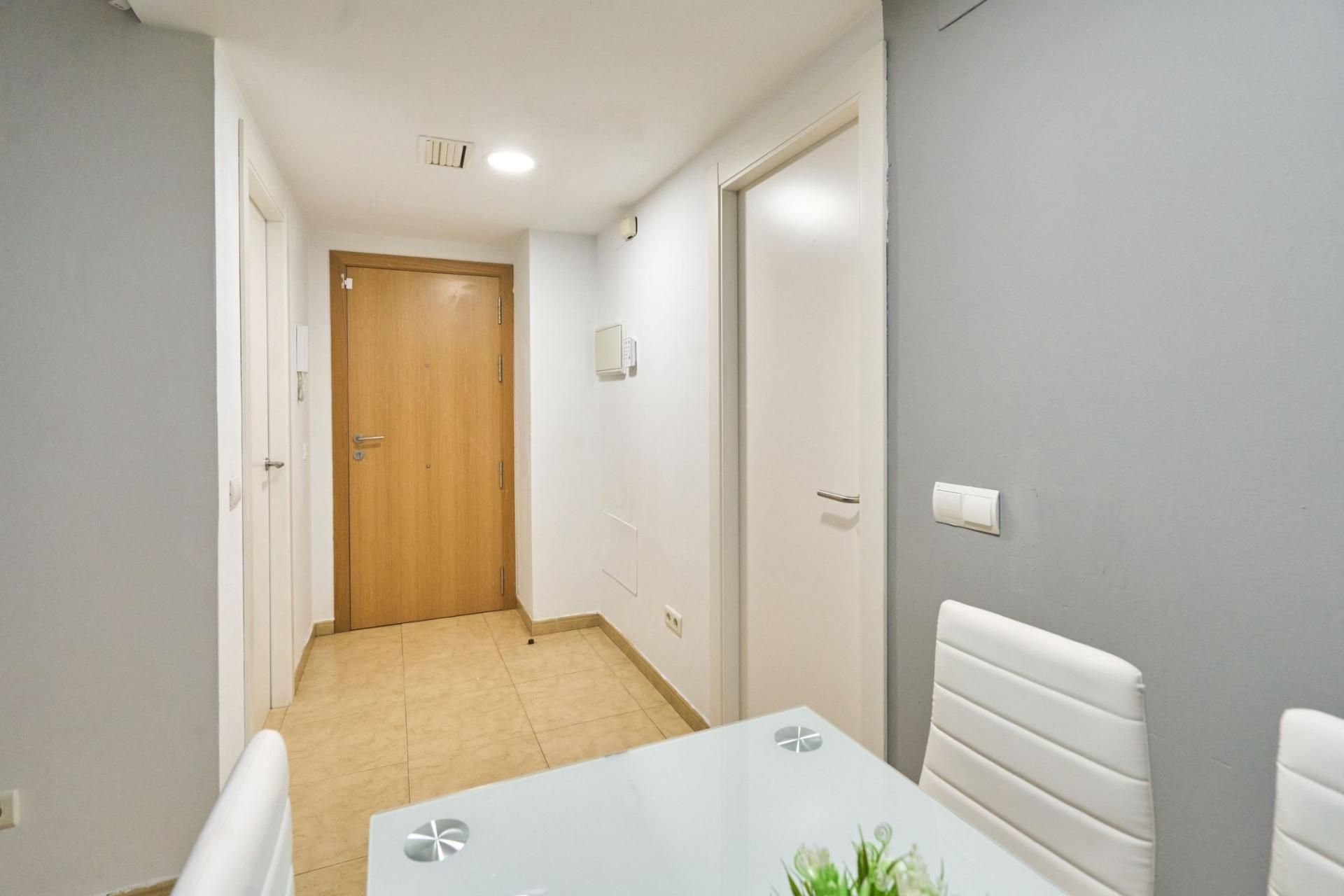 Flat for sale in Deltebre  with Air Conditioner