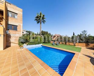 Piscina de Casa o xalet en venda en Cerdanyola del Vallès amb Calefacció, Jardí privat i Terrassa