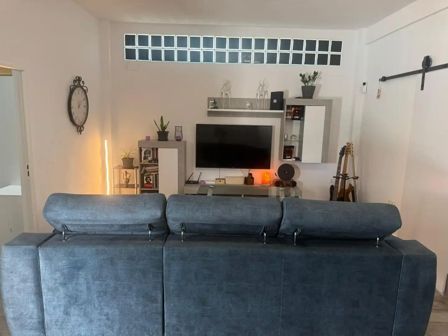 Sala d'estar de Casa o xalet en venda en Utrera amb Jardí privat, Terrassa i Piscina