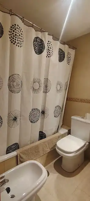 Badezimmer von Wohnung zur Miete in Linares mit Klimaanlage, Heizung und Möbliert