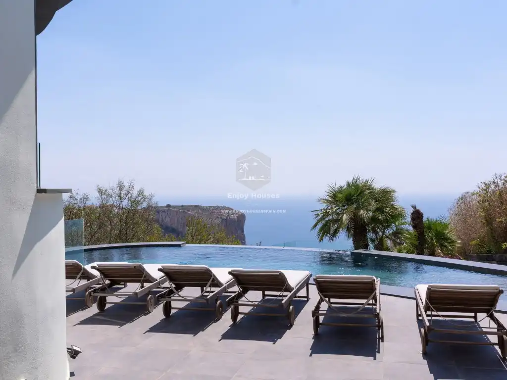 Casa con piscina in vendita a Cumbre del Sol