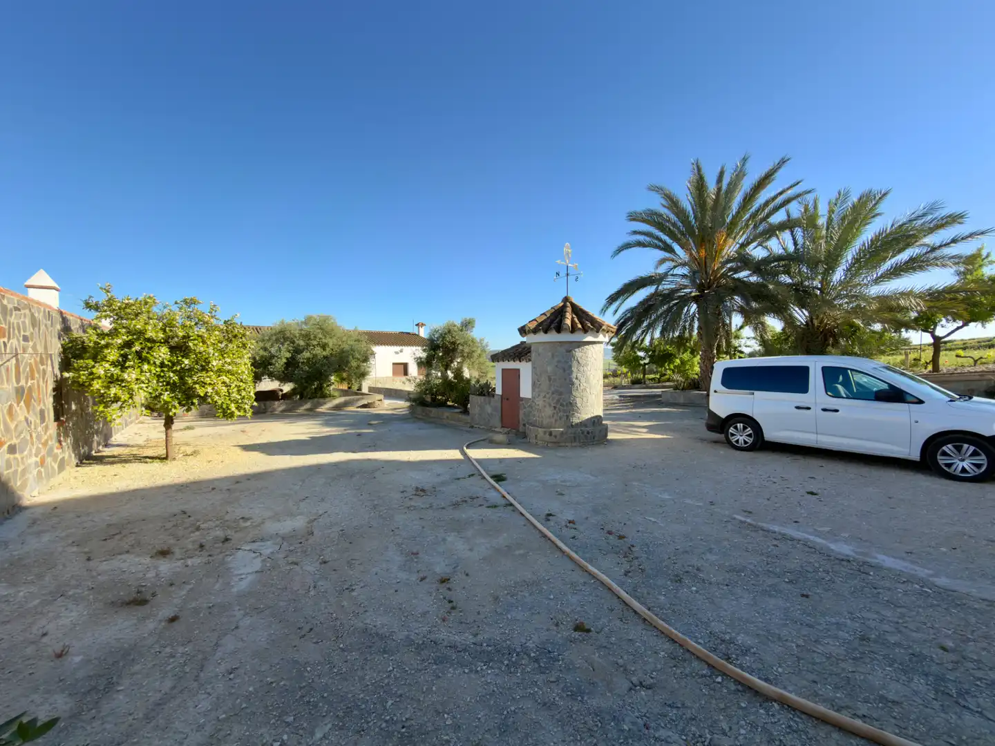 Vista exterior de Finca rústica en venta en Arcos de la Frontera con Aire acondicionado, Calefacción y Jardín privado