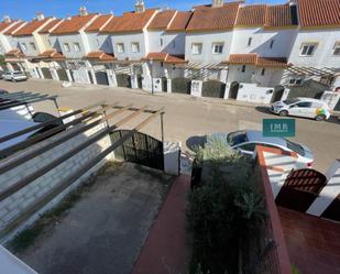 Casa adosada en venda a ARTESANAS BORDADORAS, Castilleja del Campo