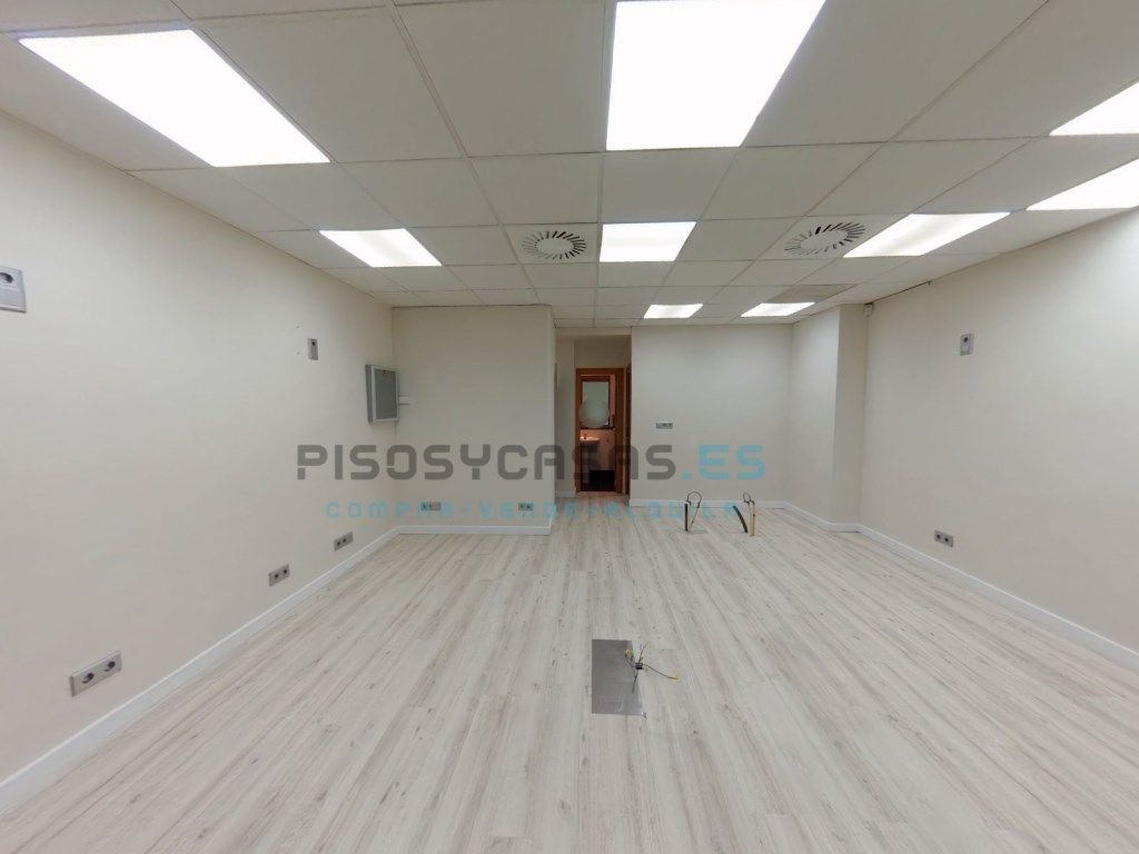 Premises to rent in  Zaragoza Capital  with Air Conditioner