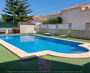 Swimming pool of Single-family semi-detached to rent in Oliva  with Air Conditioner, Heating and Terrace