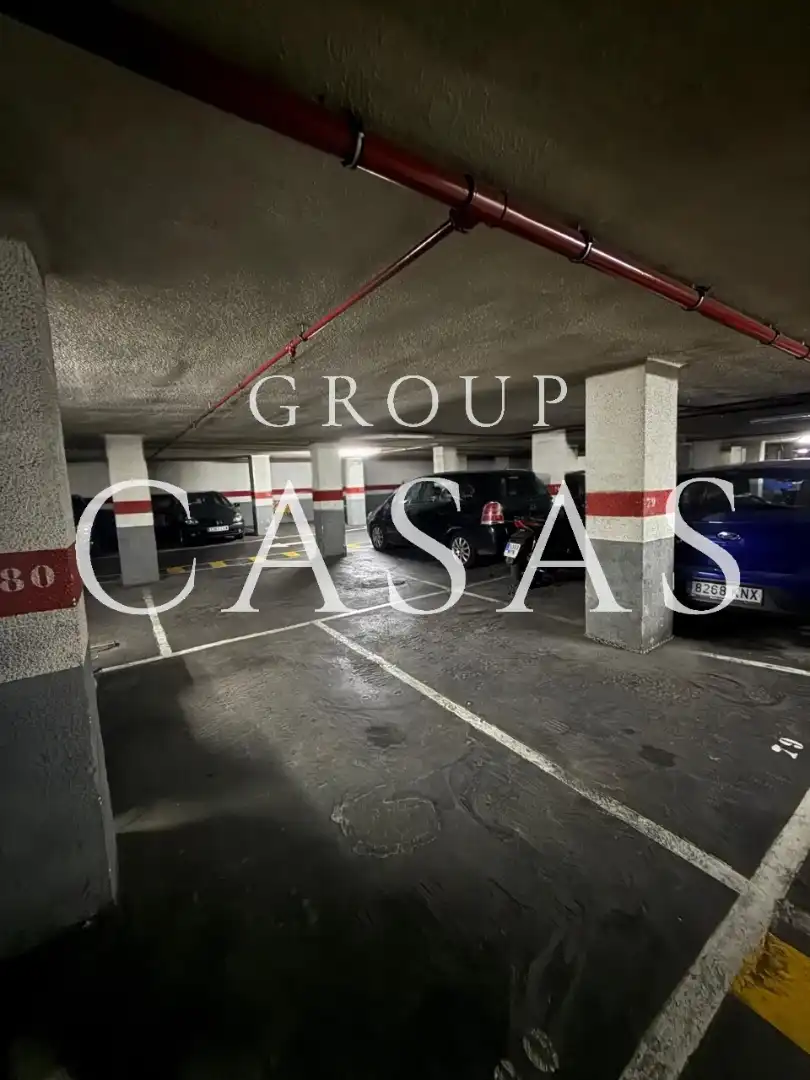 Parking with lift for sale in Can Serra - Pubilla Cases