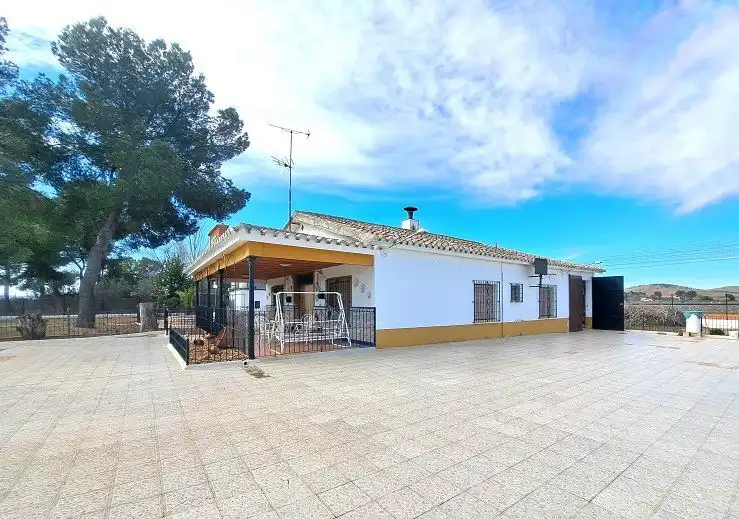 Casa rústica amb piscina en venda a Valdepeñas, imagen 6