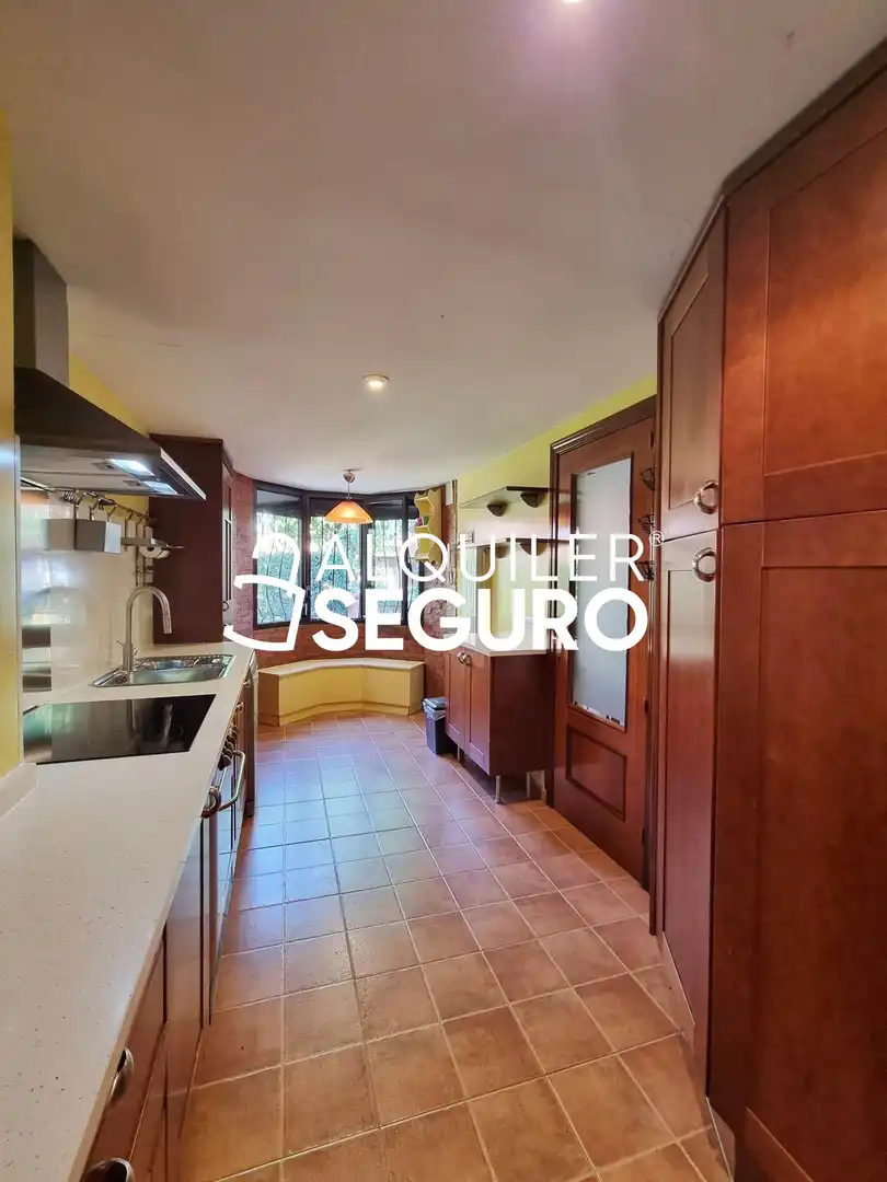 Cocina de Casa o chalet de alquiler en Pozuelo de Alarcón con Aire acondicionado, Calefacción y Terraza