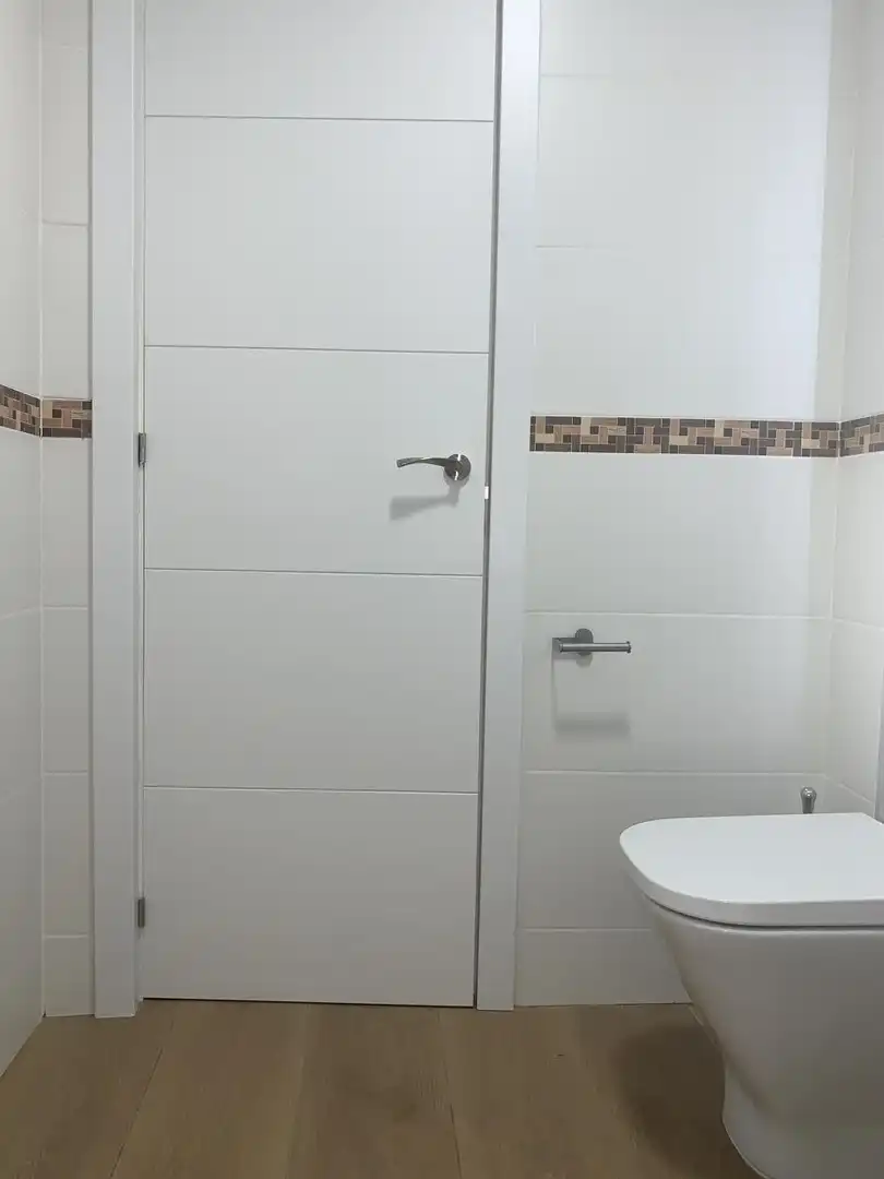 Bathroom of Study for rent in Madrid  with Air Conditioner, Terrace and Furnished